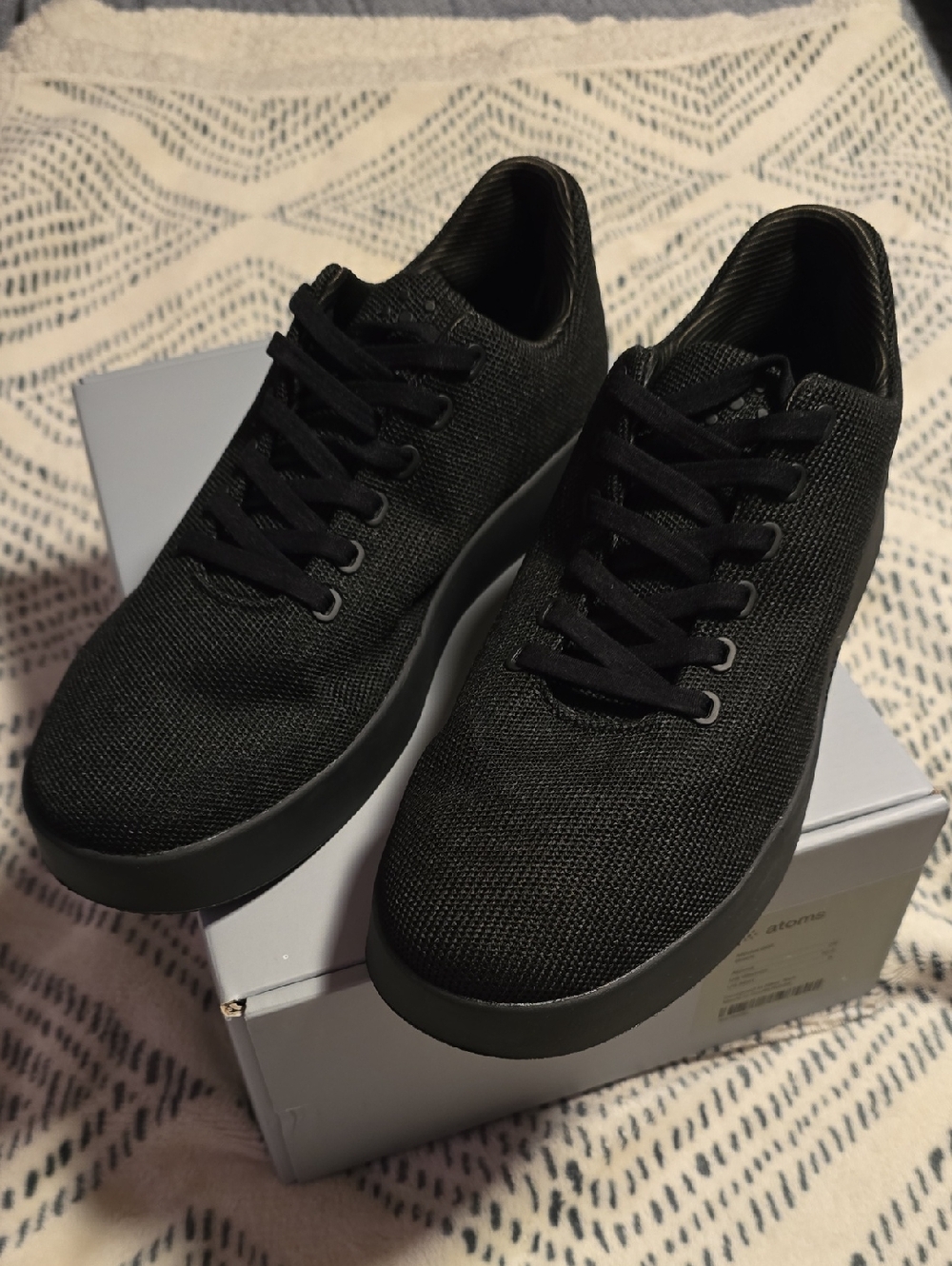 Atoms Black Knit Casual Sneakers Model 001 - Men Size 9  Woman Size 10.5